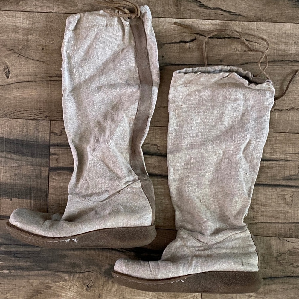 BOOGIE Ivory Linen Tall Scrunch Boot with Suede Accents Size 8